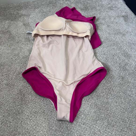 Kona Sol Ruffle One Shoulder Full Coverage One Piece Swimsuit, Med - Picture 7 of 8